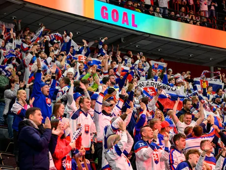 Fanúšikovia počas zápasu Slovensko - Lotyšsko v skupine A na MS v hokeji 2025.