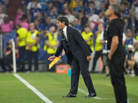 Simone Inzaghi počas zápasu Paríž St. Germain - Inter Miláno vo finále Ligy majstrov. 