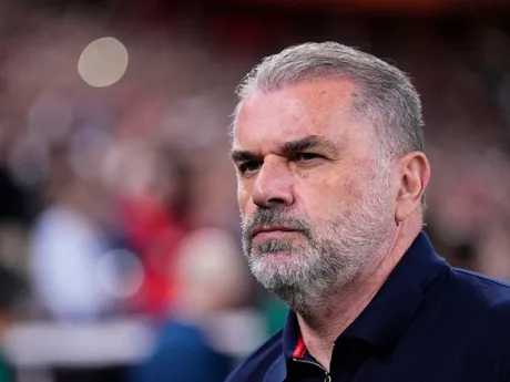 Tréner Tottenhamu Ange Postecoglou v zápase Tottenham Hotspur - Manchester United vo finále Európskej ligy 2024/2025.