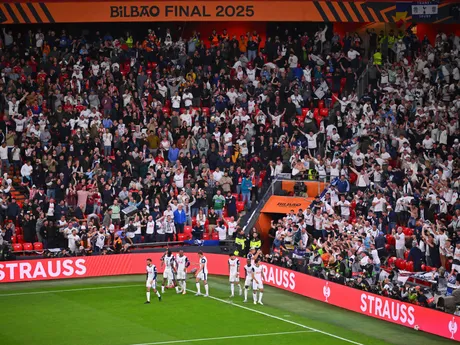 Futbalisti Tottenhamu oslavujú gól v zápase Tottenham Hotspur - Manchester United vo finále Európskej ligy 2024/2025.