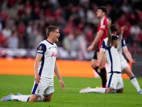 Futbalisti Tottenhamu sa tešia z výhry po finálovom zápase Európskej ligy Tottenham Hotspur - Manchester United.