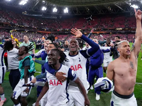 Futbalisti Tottenhamu sa tešia z výhry po finálovom zápase Európskej ligy Tottenham Hotspur - Manchester United.