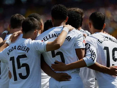 Hráči Realu Madrid oslavujú gól v zápase 35. kola La Ligy FC Barcelona - Real Madrid. 