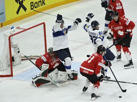 Marc-Andre Fleury počas zápasu Kanada - Fínsko v skupine A na MS v hokeji 2025. 