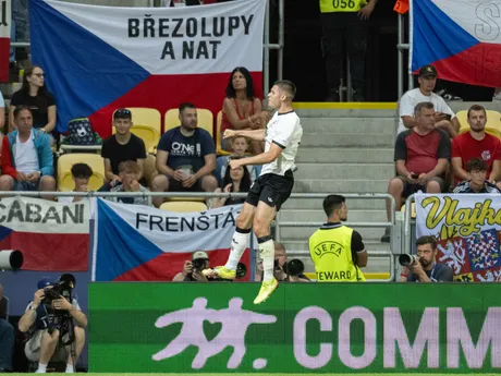 Nicolo Tresoldi (Nemecko) sa teší z gólu počas zápasu základnej B-skupiny Česko - Nemecko