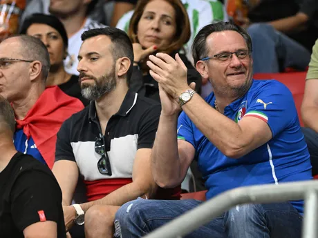 Na snímke fanúšikovia Talianska po zápase základnej A-skupiny Španielsko - Taliansko na majstrovstvách Európy hráčov do 21 rokov v Trnave v utorok 17. júna 2025. FOTO TASR - Lukáš Grinaj

- Slovensko
- šport
- futbal
- majstrovstvá
- Európy
- do
- 21
- rokov
- ME
- ME21
- základná
- A
- skupina
- Trnava
- Španielsko
- Taliansko
- TTX