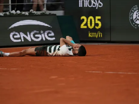 Carlos Alcaraz po víťazstve na Roland Garros 2025.