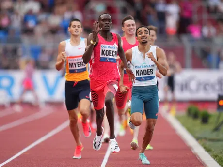 Phanuel Kipkosgei Koech z Kene počas behu na 1500 m na Zlatej tretre v Ostrave 2025.