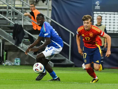 Fotka zo zápasu skupiny A Španielsko - Taliansko na EURO U21 2025.