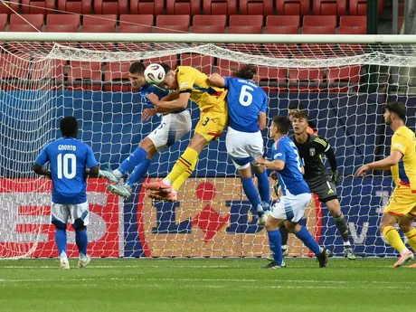 Fotka zo zápasu Taliansko - Rumunska na šampionáte EURO U21 2025.