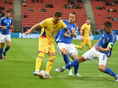 Fotka zo zápasu Taliansko - Rumunska na šampionáte EURO U21 2025.