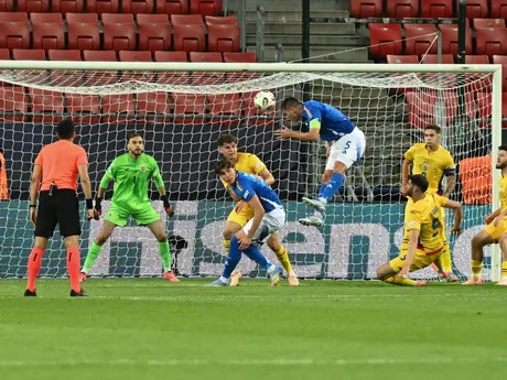 Fotka zo zápasu Taliansko - Rumunska na šampionáte EURO U21 2025.