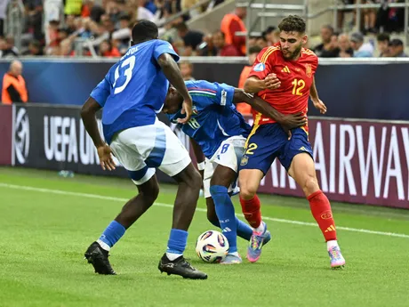 Fotka zo zápasu skupiny A Španielsko - Taliansko na EURO U21 2025.