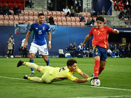 Fotka zo zápasu skupiny A Španielsko - Taliansko na EURO U21 2025.