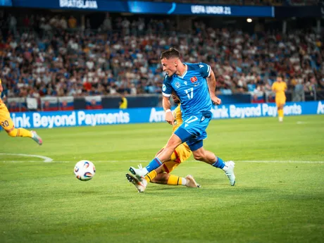 Adrián Kaprálik v zápase Slovensko - Rumunsko na EURO U21 v Bratislave.