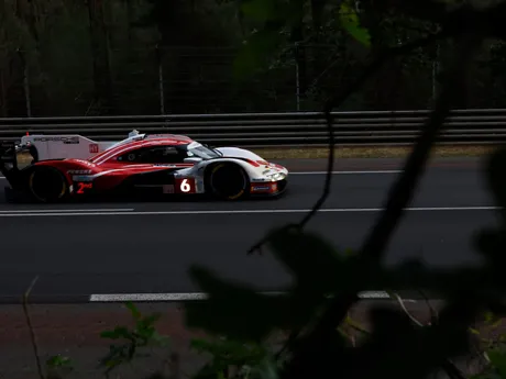 Porsche Penske Motorsport počas 24 hodín Le Mans 2025.
