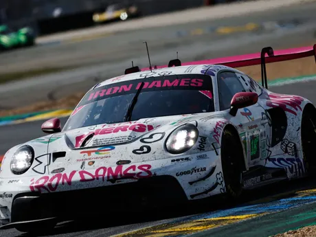 Iron Dames počas 24 hodín Le Mans 2025.