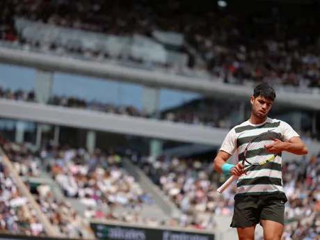 Carlos Alcaraz vo finále na Roland Garros 2025.