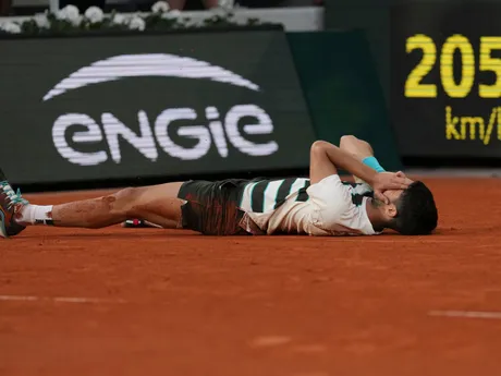 Carlos Alcaraz po víťazstve na Roland Garros 2025.