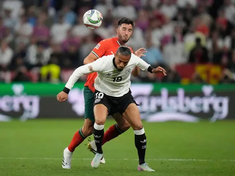 Leroy Sane a Goncalo Inacio v zápase Nemecko - Portugalsko (semifinále Ligy národov)