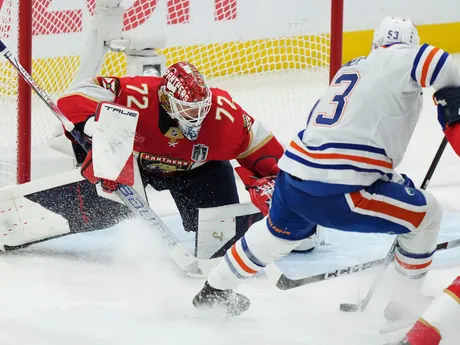 Momentka zo zápasu Florida - Edmonton (4. zápas finále NHL)