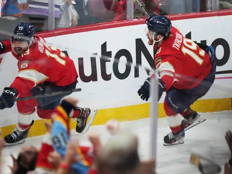 Momentka zo zápasu Florida - Edmonton (4. zápas finále NHL)