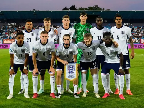Anglickí futbalisti pred zápasom Anglicko - Nemecko v skupine B na EURO U21 2025.