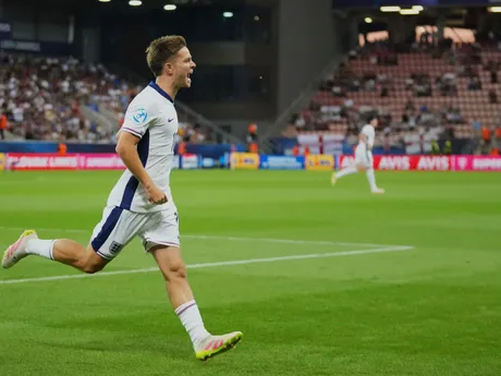 James McAtee oslavuje gól počas zápasu Španielsko - Anglicko vo štvrťfinále na EURO U21 2025 (ME vo futbale do 21 rokov).