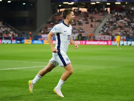 James McAtee počas zápasu Španielsko - Anglicko vo štvrťfinále na EURO U21 2025 (ME vo futbale do 21 rokov).