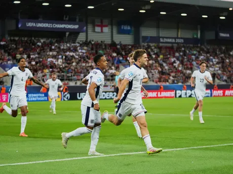 James McAtee počas zápasu Španielsko - Anglicko vo štvrťfinále na EURO U21 2025 (ME vo futbale do 21 rokov).