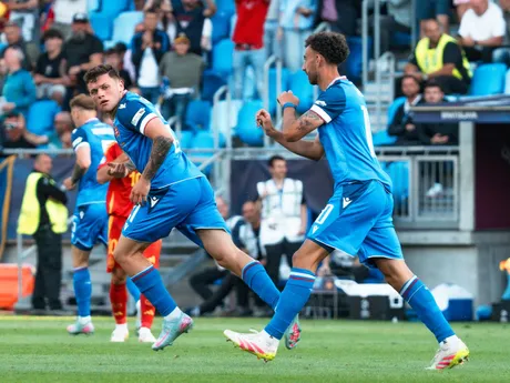 Momentka zo zápasu Slovensko - Španielsko v skupine A na EURO U21 2025 (ME vo futbale do 21 rokov 2025).