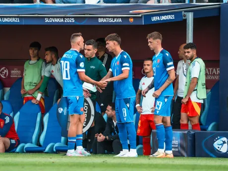 Momentka zo zápasu Slovensko - Španielsko v skupine A na EURO U21 2025 (ME vo futbale do 21 rokov 2025).