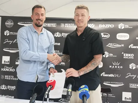 Juraj Kucka a športový riaditeľ FC Baník Prievidza Štefan Pekár.