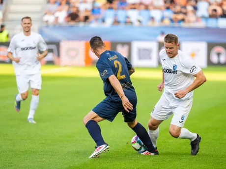 Na snímke zľava Ondrej Duda, Christiano Maggio a Tomáš Hubočan počas rozlúčkového zápasu s Marekom Hamšíkom na Národnom futbalovom štadióne 5. júla 2025 v Bratislave.
