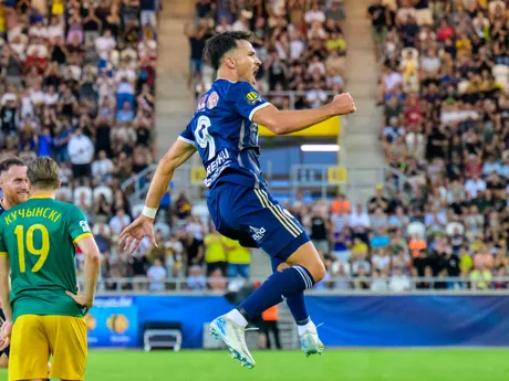 Na snímke Roman Čerepkai (Košice) sa teší z gólu počas prvého zápasu 2. predkola futbalovej Konferenčnej ligy FC Košice - FC Neman Grodno.