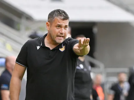 Na snímke tréner DAC-u Branislav Fodrek reaguje v zápase 1. kola futbalovej Niké ligy FC DAC 1904 Dunajská Streda - MFK Zemplín Michalovce