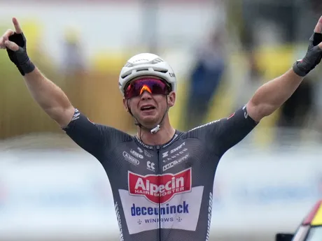 Kaden Groves vyhral 20. etapu TdF 2025