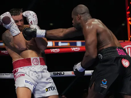 Fotka zo zápasu Oleksandr Usyk - Daniel Dubois 2.