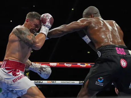 Fotka zo zápasu Oleksandr Usyk - Daniel Dubois 2.