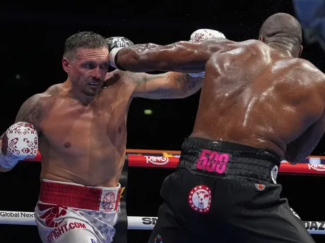 Fotka zo zápasu Oleksandr Usyk - Daniel Dubois 2.