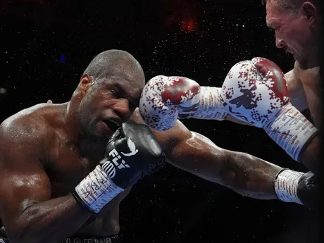 Fotka zo zápasu Oleksandr Usyk - Daniel Dubois 2.
