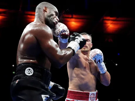 Fotka zo zápasu Oleksandr Usyk - Daniel Dubois 2.