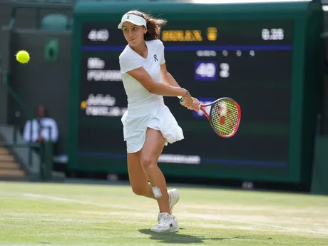 Julieta Parejová vo finále juniorskej dvojhry na grandslamovom turnaji Wimbledon 2025.