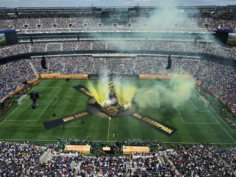 Slávnostný ceremoniál pred zápasom Chelsea FC - Paríž St. Germain vo finále MS klubov FIFA 2025.