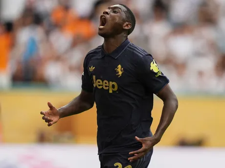 Hráč Juventusu Turín Randal Kolo Muani reaguje počas osemfinálového zápasu Real Madrid - Juventus Turín na MS klubov 2025.