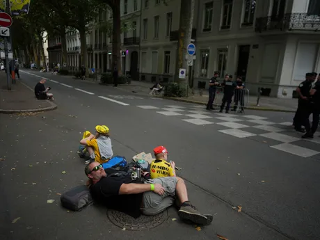 Fanúšikovia počas 1. etapy na Tour de France 2025.