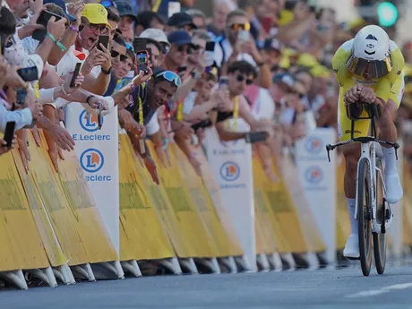 Mathieu van der Poel počas časovky v 5. etape Tour de France 2025
