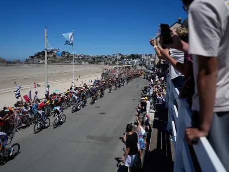 Momentka zo 7. etapy Tour de France 2025