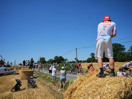 Momentka z 8. etapy na Tour de France 2025.
