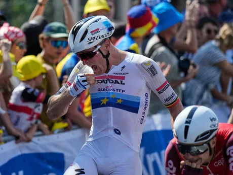 Tim Merlier z tímu Soudal Quick-Step vyhral 9. etapu na Tour de France 2025.